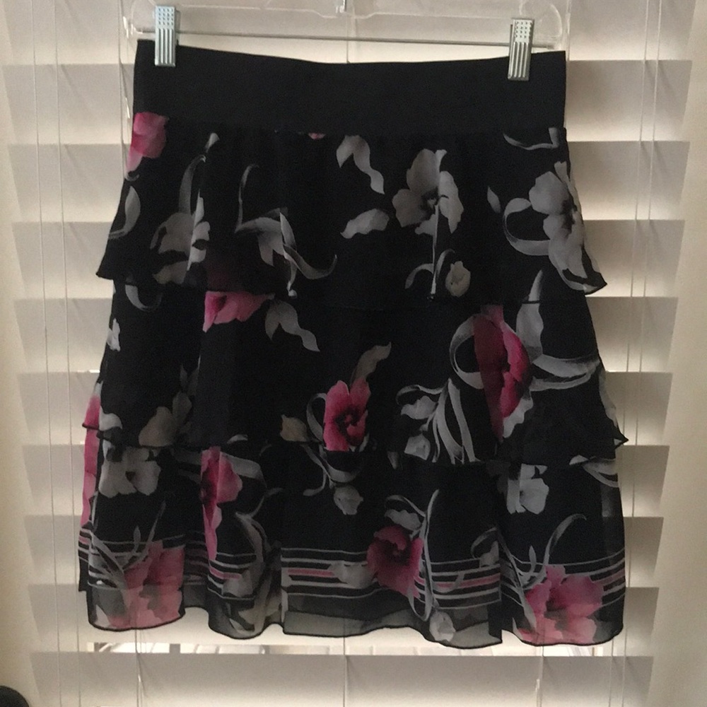 White House Black Market skirt size XS